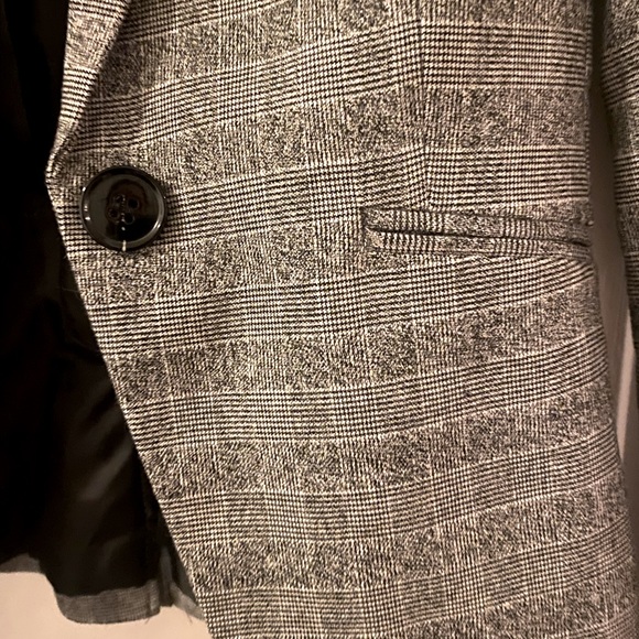 H&M plaid Blazer - Picture 2 of 3